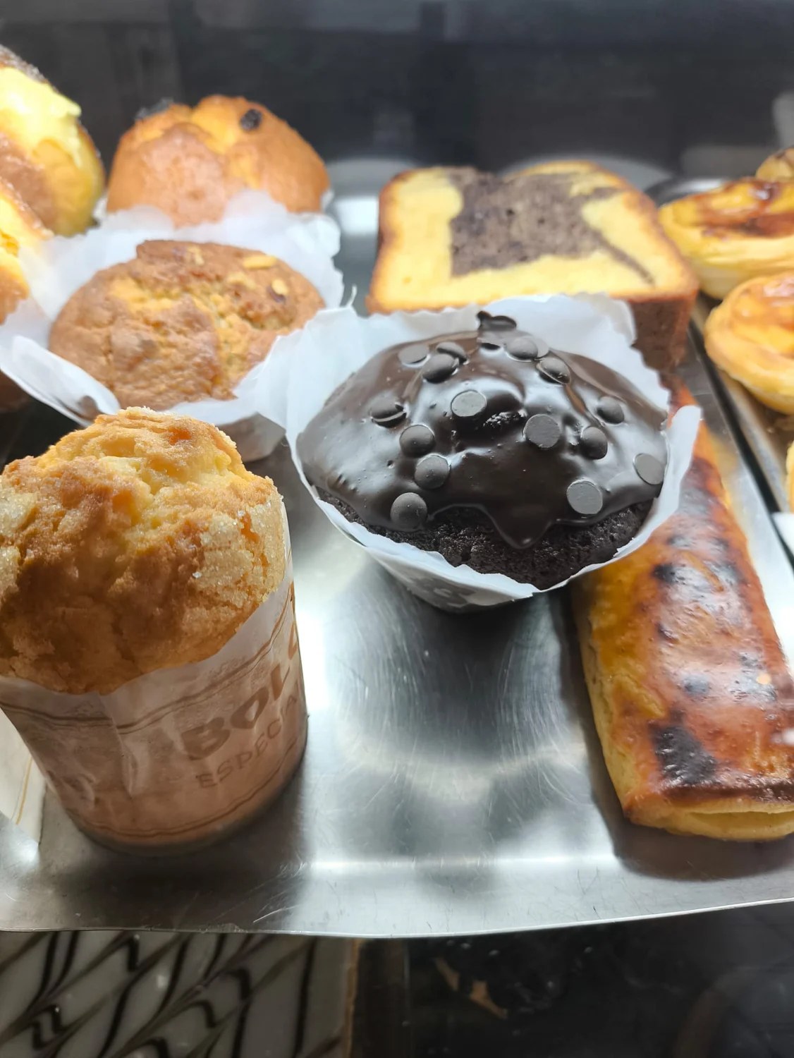 Variedade de doces — fotografia real da Padaria do Pilado
